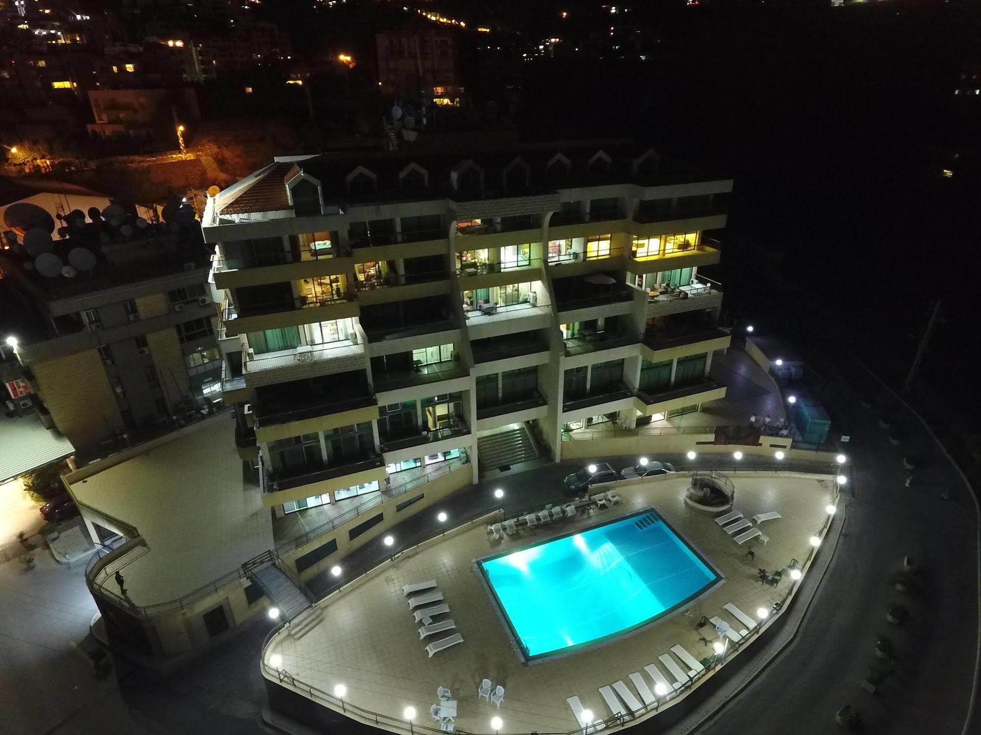 Adma Blue Screen Jounieh Eksteriør billede