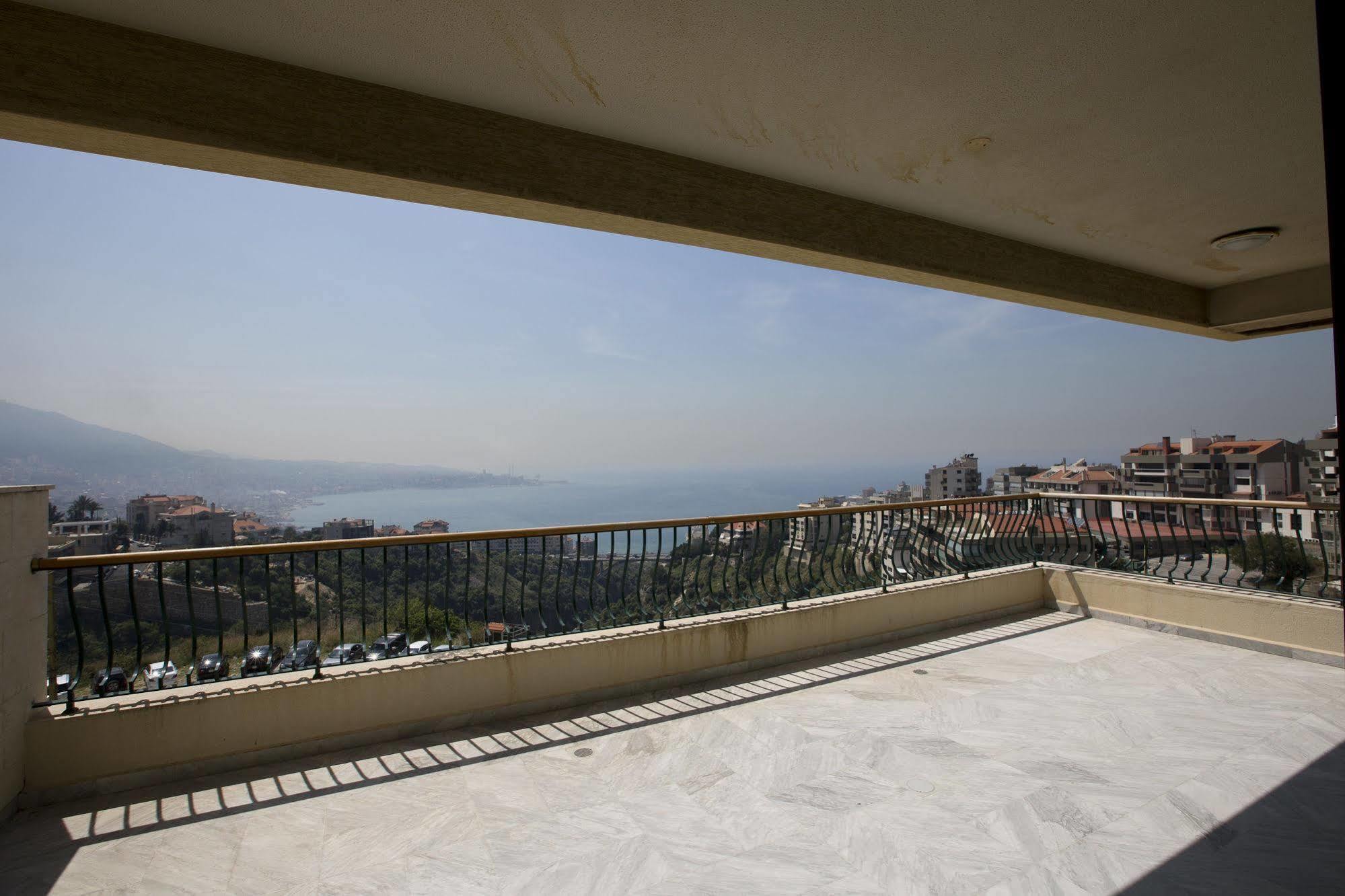 Adma Blue Screen Jounieh Eksteriør billede