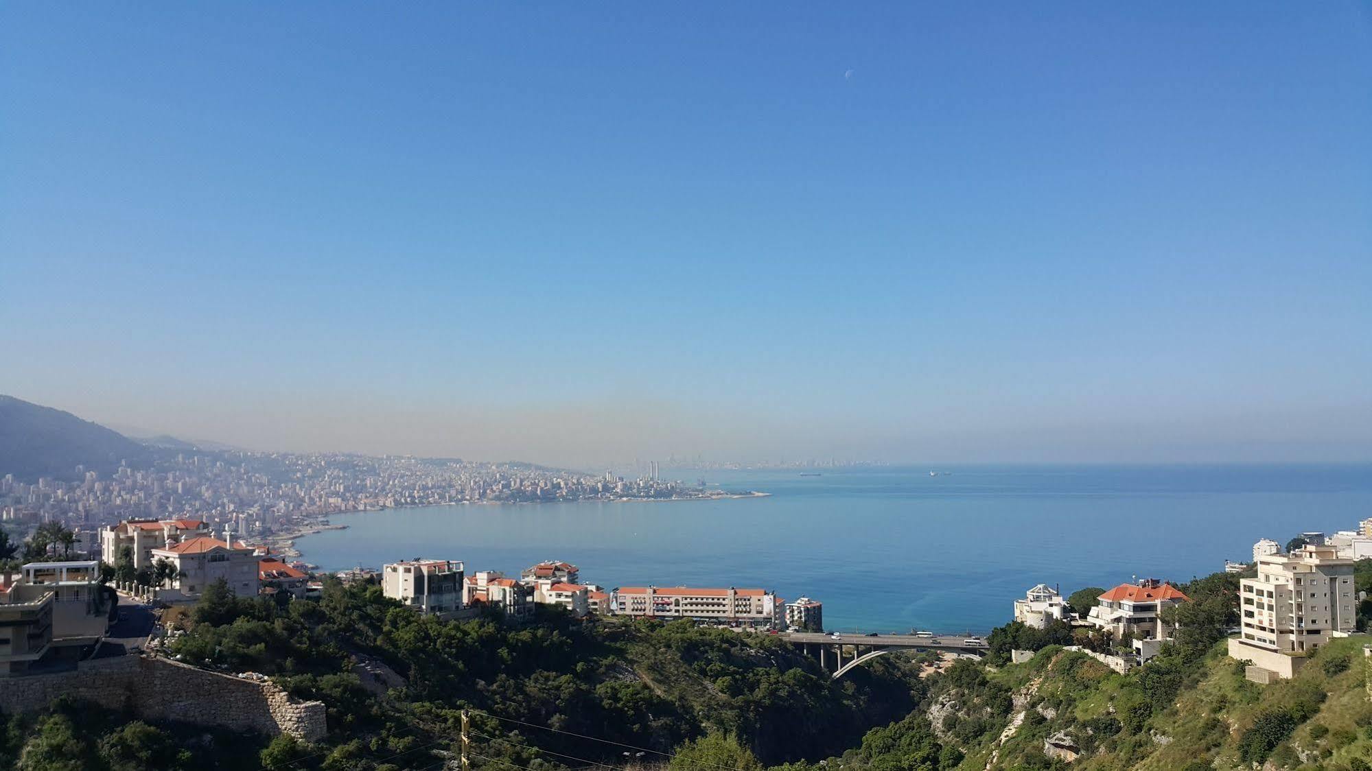 Adma Blue Screen Jounieh Eksteriør billede